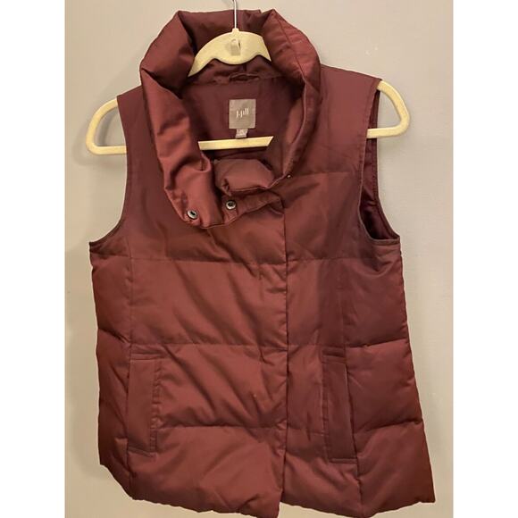 J. Jill Womens Size XS Burgundy Down Puffer Vest Snap Closure Great Condition - Picture 2 of 9